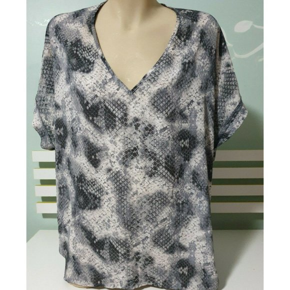 Crossroads Tops - CROSSROADS SHIRT GREY SNAKESKIN PATTERN SIZE 16 POLYESTER!